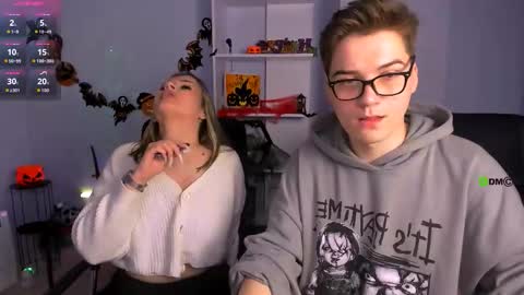 Snapshot of ash_raven_ chatting on October 23, 2025, 8:29 pm ash_raven_ online show from October 23, 2025, 8:29 pm