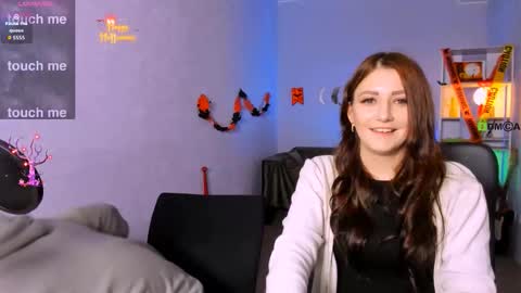 Snapshot of ash_raven_ chatting on October 30, 2025, 8:31 pm ash_raven_ online show from October 30, 2025, 8:31 pm