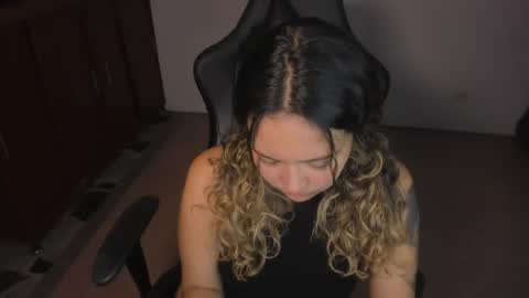 Snapshot of ash_smith1 chatting on April 16, 2026, 9:39 pm ash_smith1 online show from April 16, 2026, 9:39 pm