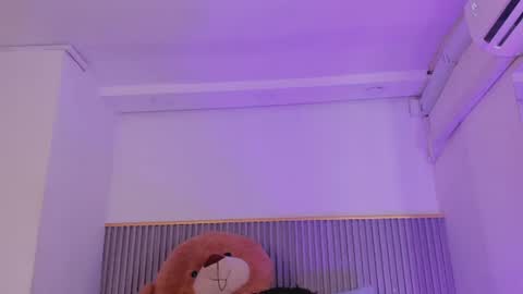 ash_valentine online show from July 14, 2026, 7:41 pm