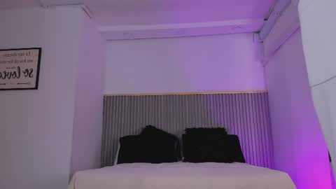 ash_valentine online show from July 19, 2026, 7:39 pm