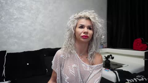 Asha online show from January 3, 2025, 2:43 am