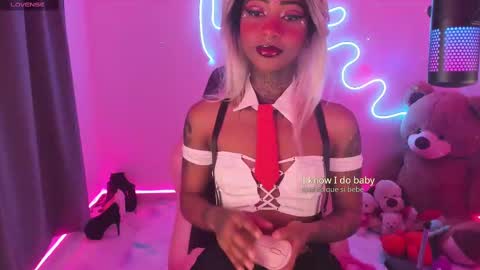 AshantiINDEPENDENT MODEL online show from February 22, 2025, 12:29 pm