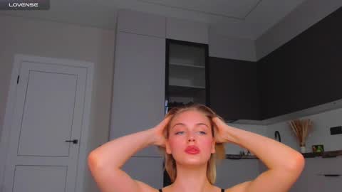 Snapshot of ashbunny_ chatting on December 2, 2024, 7:36 am your pretty Ashley online show from December 2, 2024, 7:36 am