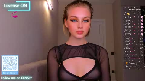 Snapshot of ashbunny_ chatting on February 21, 2025, 7:10 pm your pretty Ashley online show from February 21, 2025, 7:10 pm