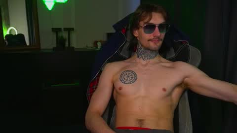 Jerk Machine online show from October 10, 2025, 1:43 pm