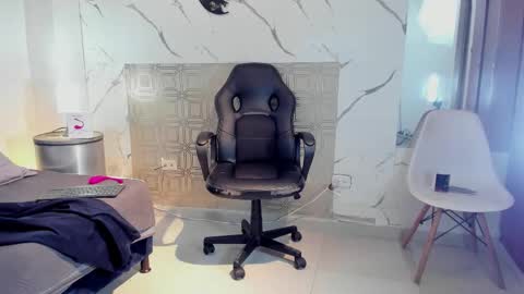   Asher  online show from March 20, 2026, 7:52 pm