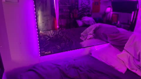 Snapshot of ashl33mackenzi3 chatting on January 26, 2025, 9:40 am Ashl33mackenzi3 online show from January 26, 2025, 9:40 am