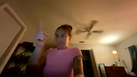 Snapshot of ashleetoocute chatting on January 16, 2026, 12:36 am ash online show from January 16, 2026, 12:36 am