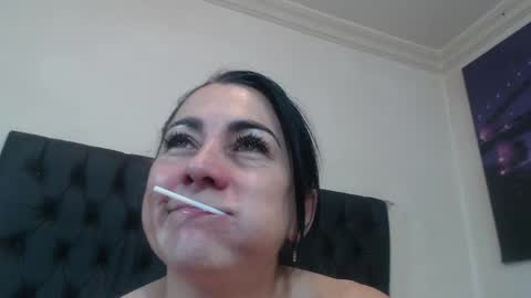 ashleey_thompson online show from June 7, 2026, 8:12 pm