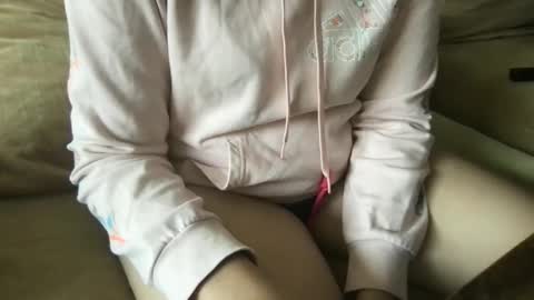 Ashleigh online show from September 11, 2025, 3:45 pm