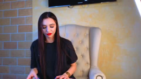 veronika online show from December 1, 2024, 4:29 pm