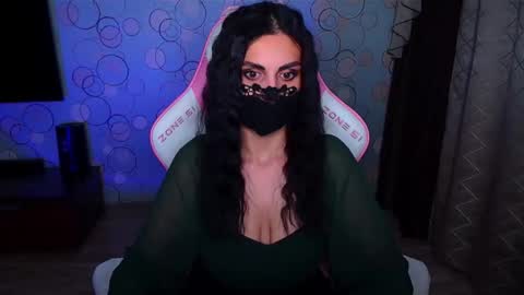   Yasmina   online show from December 5, 2025, 3:26 am