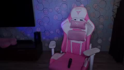   Yasmina   online show from March 5, 2026, 4:08 am