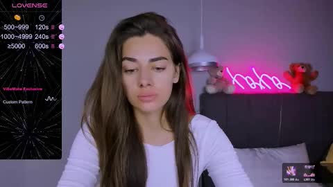 Ashley online show from November 27, 2025, 5:04 pm