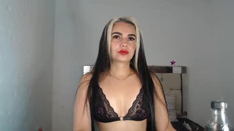 ashley__tylor online show from January 12, 2025, 3:17 am