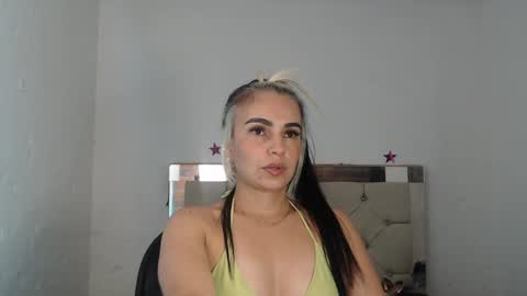 ashley__tylor online show from January 15, 2025, 9:45 am
