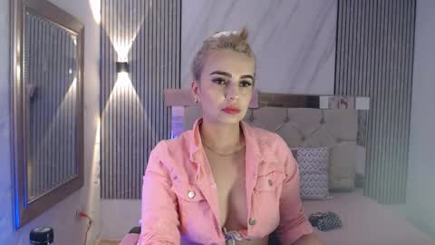 ashley__tylor online show from February 7, 2026, 2:15 am