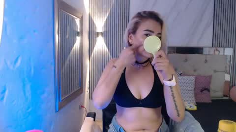 Snapshot of ashley__tylor chatting on May 13, 2026, 4:15 pm ashley__tylor online show from May 13, 2026, 4:15 pm