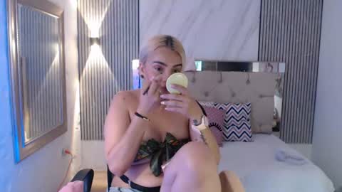 Snapshot of ashley__tylor chatting on June 11, 2026, 4:38 pm ashley__tylor online show from June 11, 2026, 4:38 pm