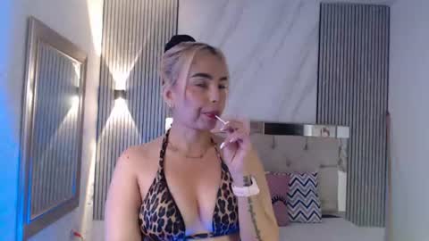 Snapshot of ashley__tylor chatting on June 18, 2026, 5:17 pm ashley__tylor online show from June 18, 2026, 5:17 pm