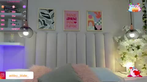 Ashley online show from December 19, 2025, 3:46 am