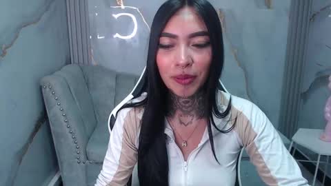Snapshot of ashley_blum_v chatting on September 30, 2025, 1:27 pm ashley_blum_v online show from September 30, 2025, 1:27 pm