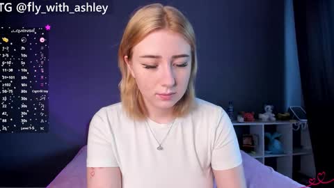 ashley_fly online show from September 15, 2025, 5:51 am