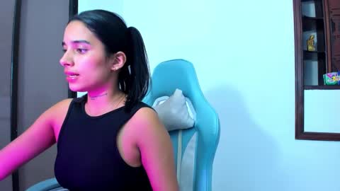 ASHLEY online show from January 25, 2025, 2:26 am