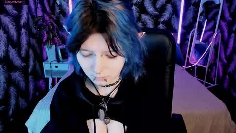 Ashley online show from February 19, 2026, 8:38 pm