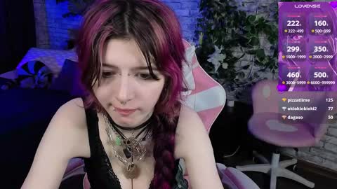 Snapshot of ashley_veil chatting on May 27, 2026, 1:57 am Ashley online show from May 27, 2026, 1:57 am