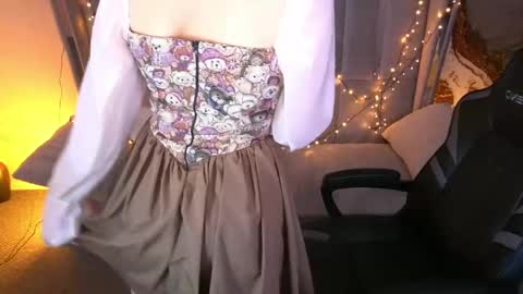 ashleybaee online show from April 14, 2026, 1:39 pm