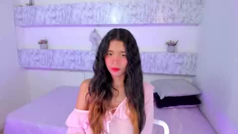 ashleycooper online show from February 19, 2025, 1:29 am