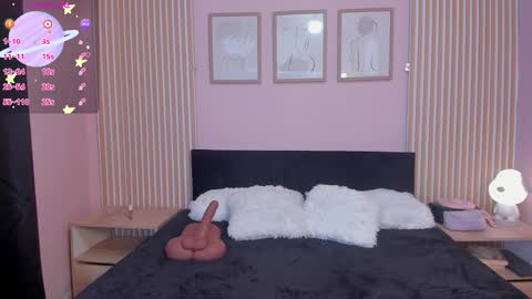 ashleycooper_2 online show from November 7, 2025, 5:13 pm