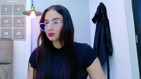 Snapshot of ashleyevans21 chatting on September 13, 2025, 8:19 pm Ashley Evans online show from September 13, 2025, 8:19 pm