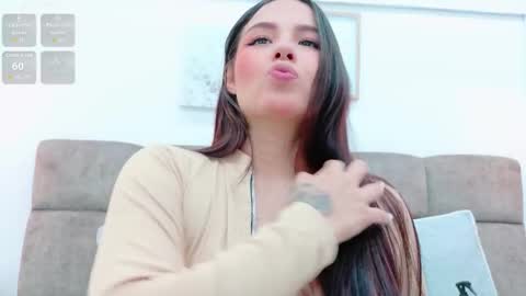 Snapshot of ashleyevans21 chatting on October 10, 2025, 8:19 pm Ashley Evans online show from October 10, 2025, 8:19 pm