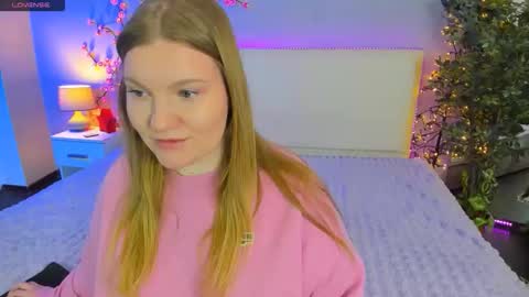AshleyJonse online show from April 26, 2026, 5:05 am