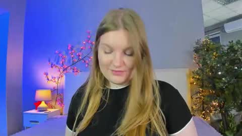 AshleyJonse online show from May 17, 2026, 5:16 am