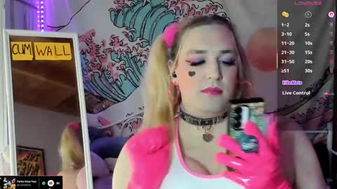 AshleyQT online show from October 7, 2025, 7:16 am