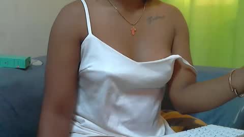 Snapshot of ashleyqueen_x chatting on October 4, 2025, 8:34 am ashleyqueen X online show from October 4, 2025, 8:34 am