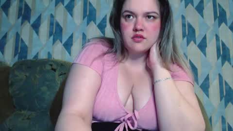 Snapshot of ashleyrosee_ chatting on October 2, 2025, 9:00 pm Anite         online show from October 2, 2025, 9:00 pm