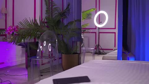 Snapshot of ashleysinnx chatting on December 9, 2024, 6:57 pm Ashley online show from December 9, 2024, 6:57 pm