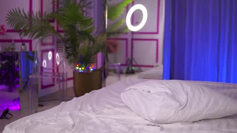 Snapshot of ashleysinnx chatting on December 12, 2024, 11:47 pm Ashley online show from December 12, 2024, 11:47 pm