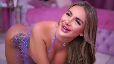 Snapshot of ashleysinnx chatting on March 10, 2025, 11:06 pm Ashley online show from March 10, 2025, 11:06 pm