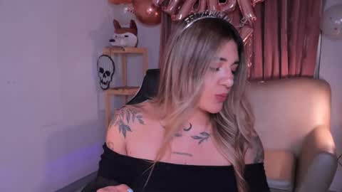 Snapshot of ashleyvalirya chatting on October 24, 2025, 4:20 am Ashley Lauren online show from October 24, 2025, 4:20 am