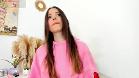 Snapshot of ashleywalkerr chatting on October 10, 2025, 6:18 pm ashleywalkerr online show from October 10, 2025, 6:18 pm