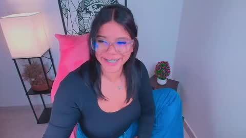Ashleyy18   online show from April 24, 2026, 1:30 am