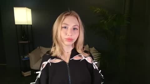 Victoria  online show from July 29, 2026, 2:32 am