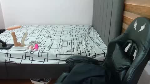 ashly online show from January 20, 2025, 1:18 am
