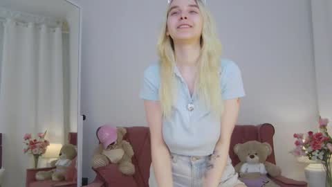 Snapshot of ashly_cherry chatting on September 19, 2025, 11:11 am ashly_cherry online show from September 19, 2025, 11:11 am